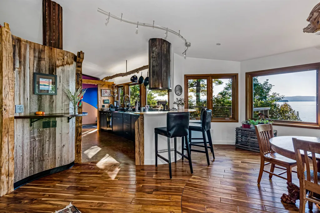 55 Oakledge Drive Burlington VT 05401