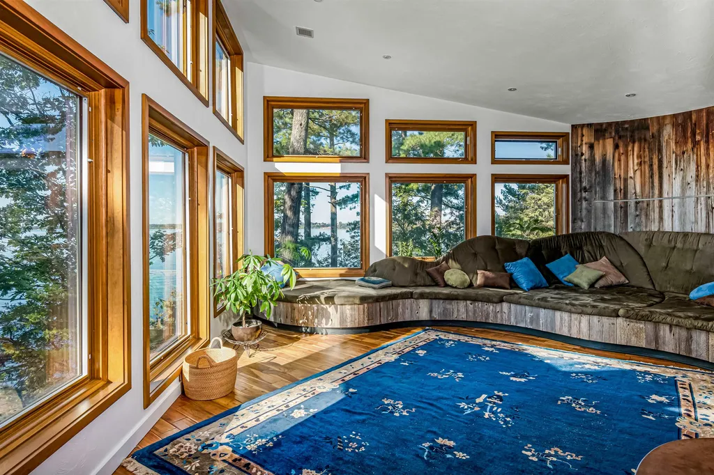 55 Oakledge Drive Burlington VT 05401