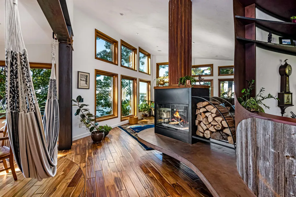 55 Oakledge Drive Burlington VT 05401