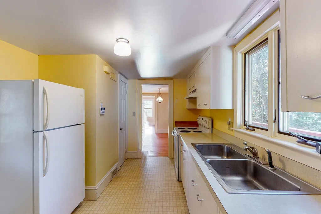 60 Holman Street Laconia NH 03246