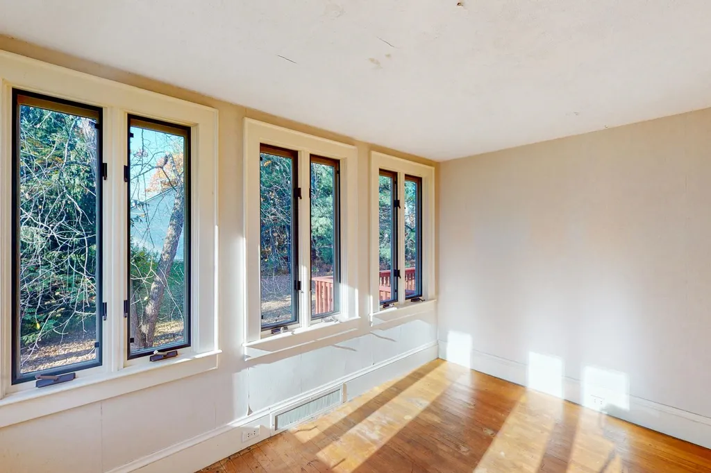 60 Holman Street Laconia NH 03246