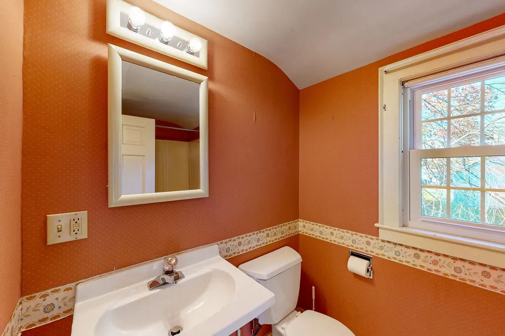 60 Holman Street Laconia NH 03246