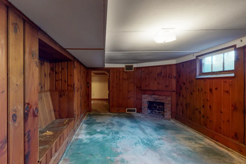 60 Holman Street Laconia NH 03246