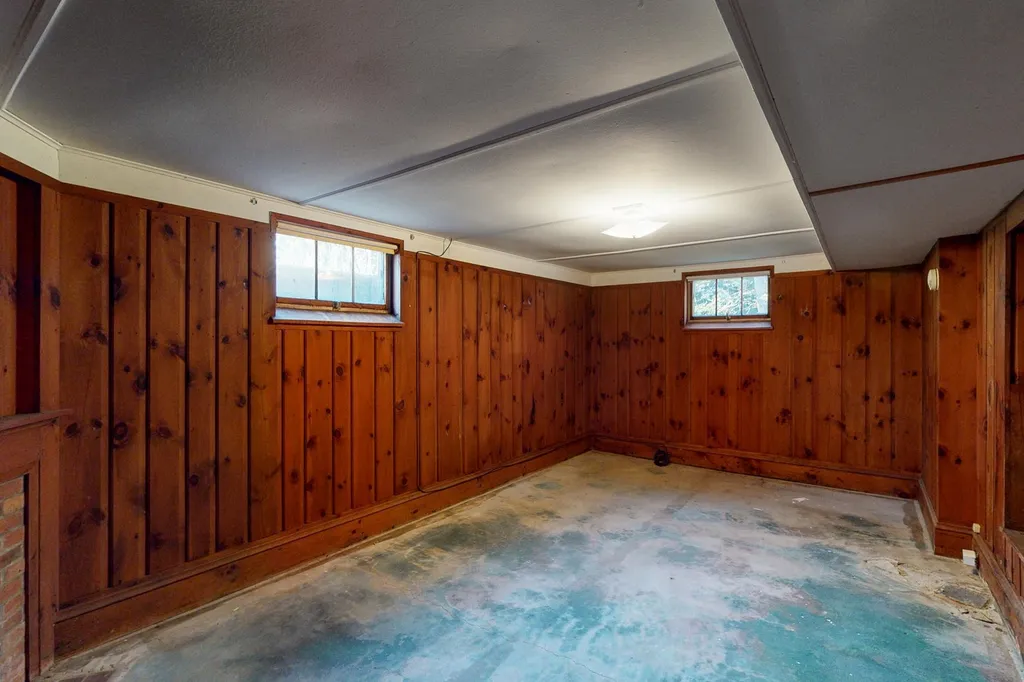 60 Holman Street Laconia NH 03246