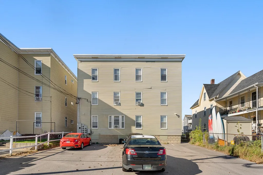 543 - 545 Rimmon Street Manchester NH 03102