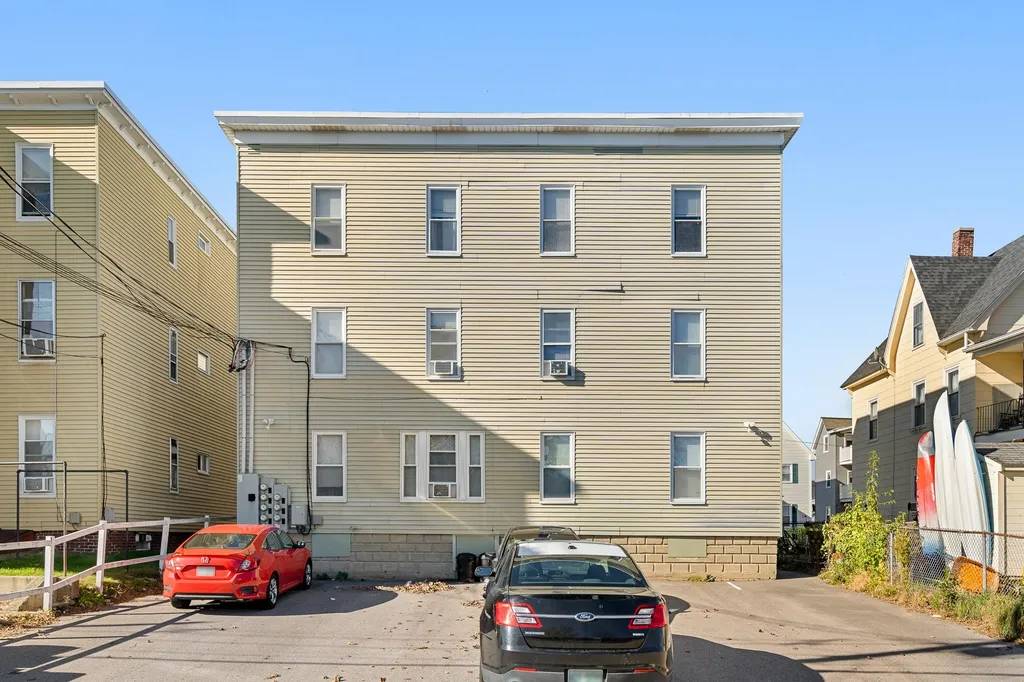 543 - 545 Rimmon Street Manchester NH 03102