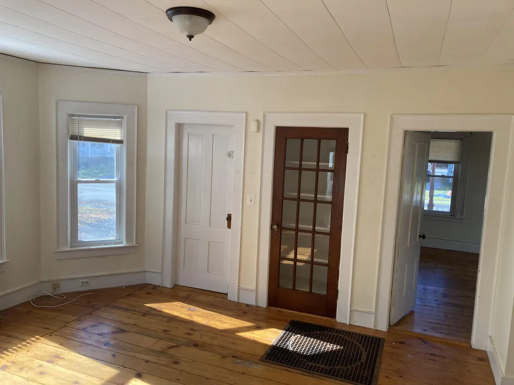 37 Dover Street Keene NH 03431