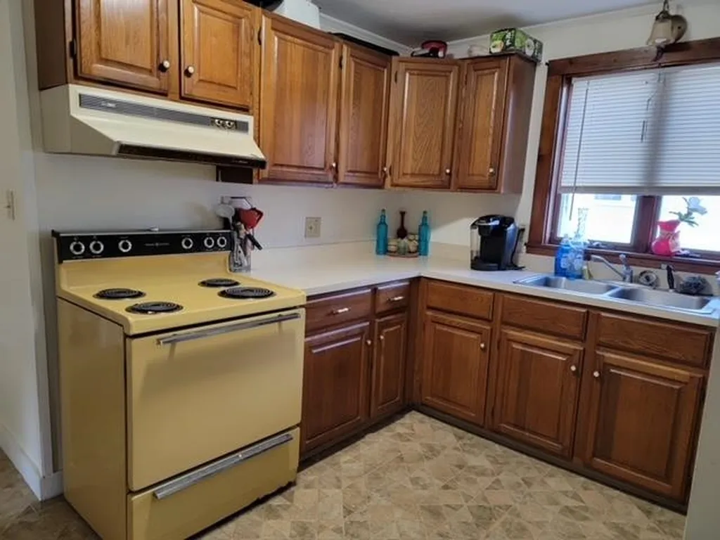 37 Dover Street Keene NH 03431