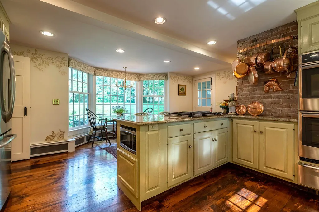 340 Taconic Road Manchester VT 05254