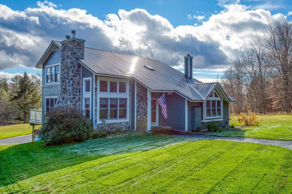143 Mount Prospect Street Lancaster NH 03584