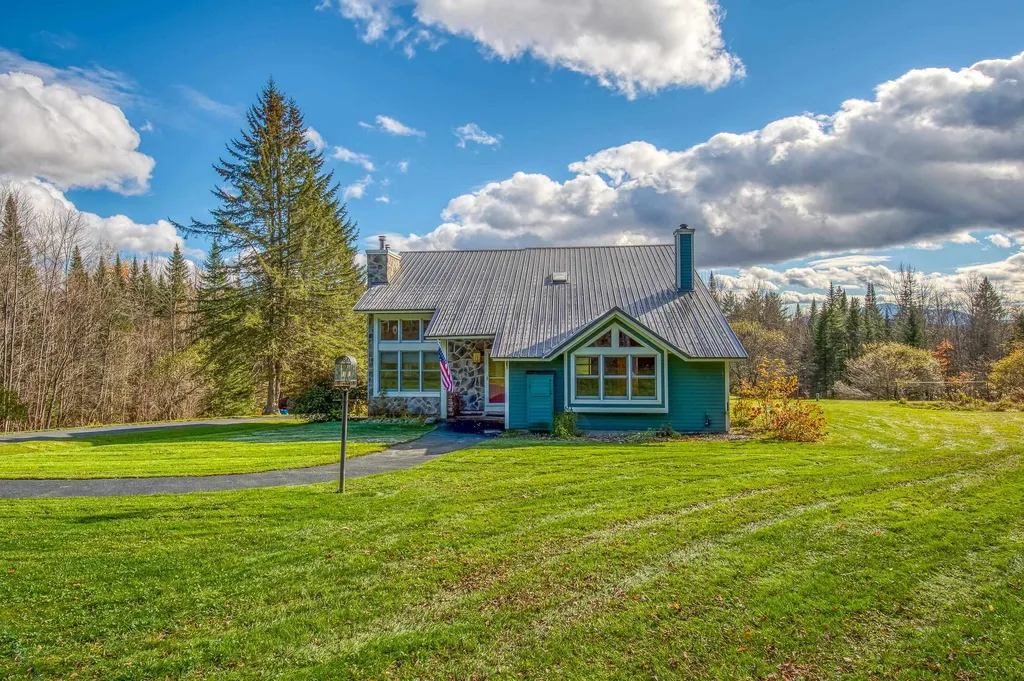 143 Mount Prospect Street Lancaster NH 03584