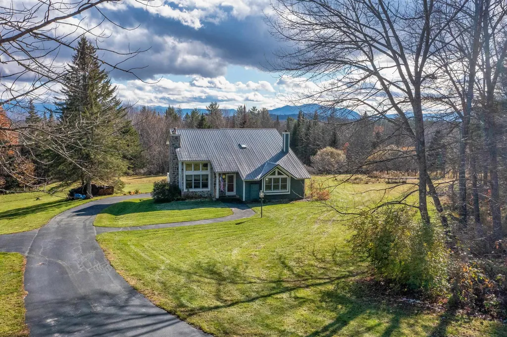 143 Mount Prospect Street Lancaster NH 03584