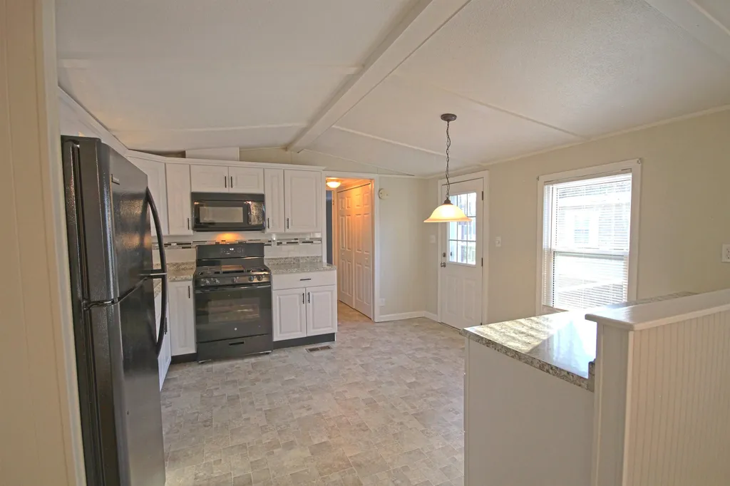 6 Alice Drive Concord NH 03303