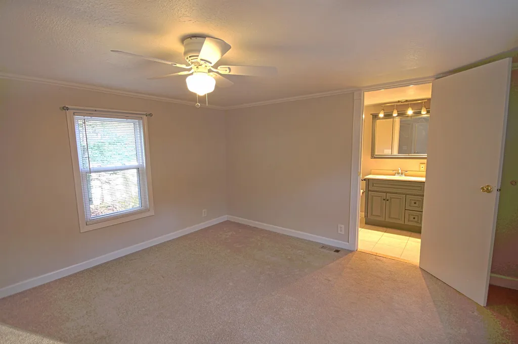 6 Alice Drive Concord NH 03303