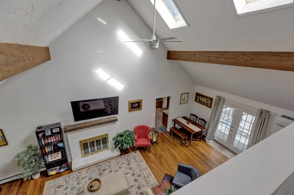6 Oak Ridge Road Lebanon NH 03784