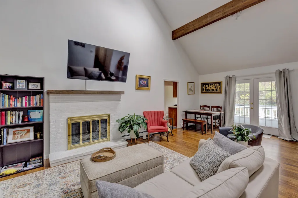 6 Oak Ridge Road Lebanon NH 03784