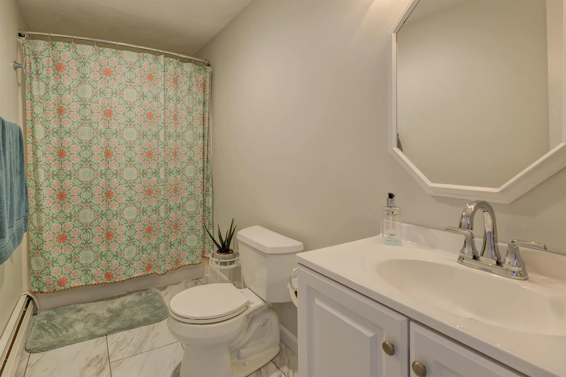 6 Oak Ridge Road Lebanon NH 03784