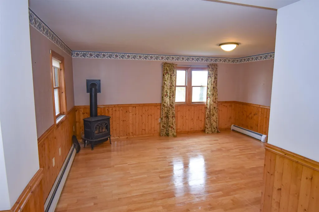 21 School Street Vergennes VT 05491