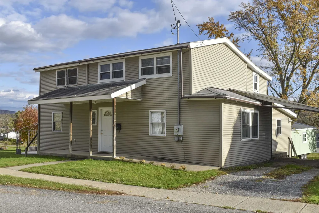 21 School Street Vergennes VT 05491