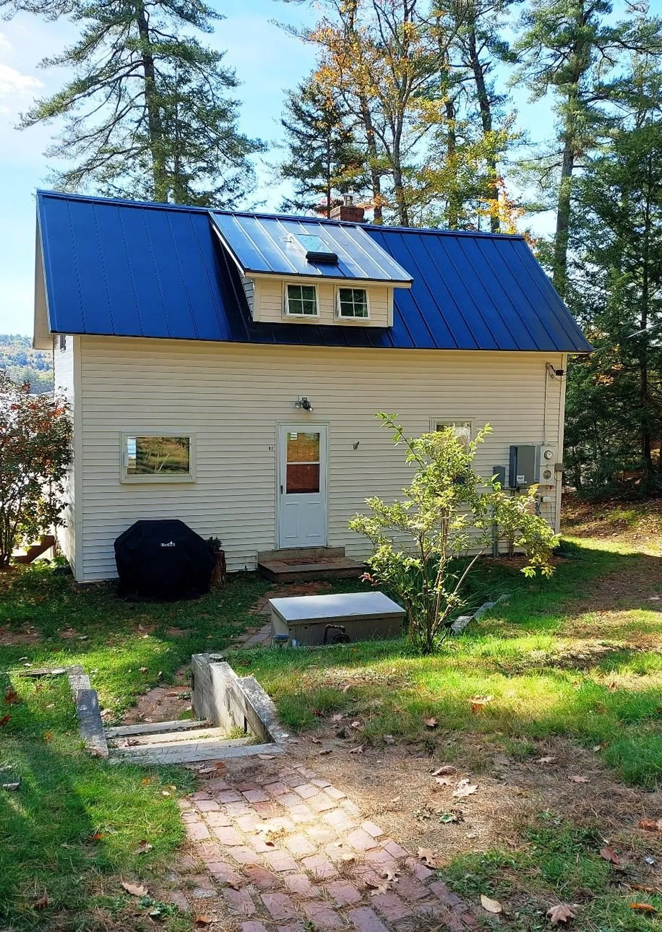 67 Giles Road Bridgewater NH 03222