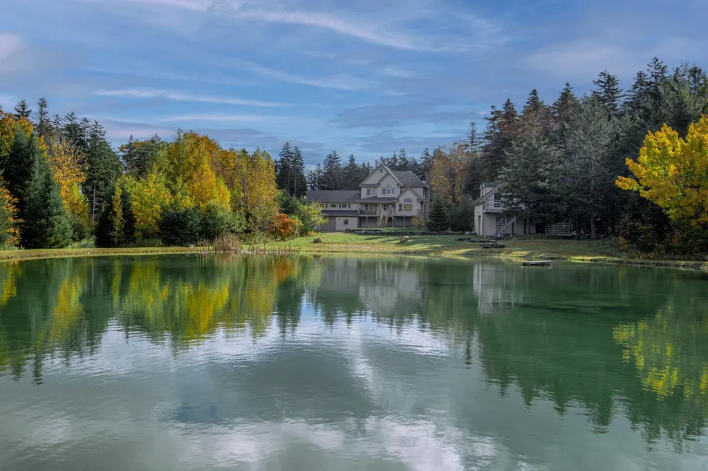 418 Stowe Hill Road Wilmington VT 05363