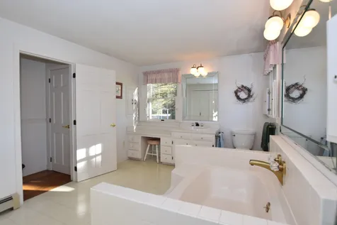 615 Silver Street Rollinsford NH 03869