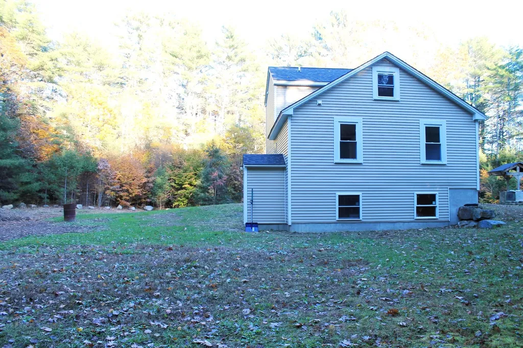 353 Butterfield Mill Road New Boston NH 03070