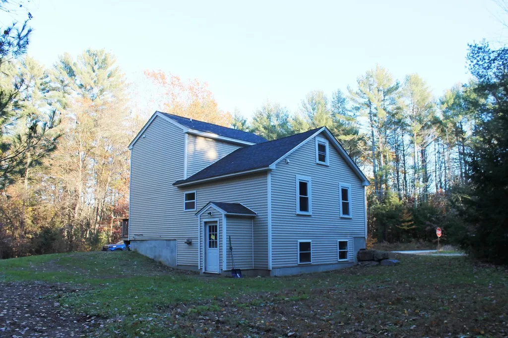 353 Butterfield Mill Road New Boston NH 03070