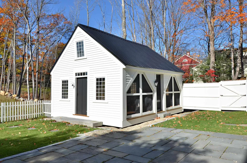 1 Main Street Francestown NH 03043