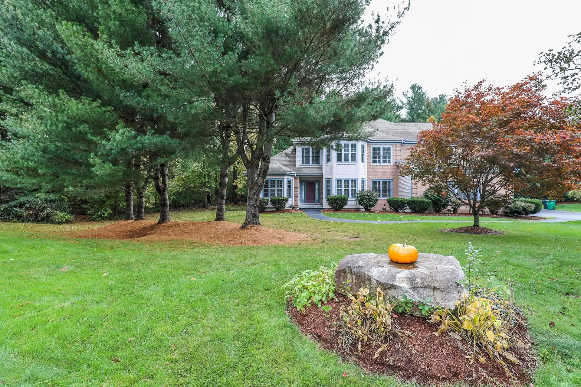 21 Salmon Brook Drive Nashua NH 03062