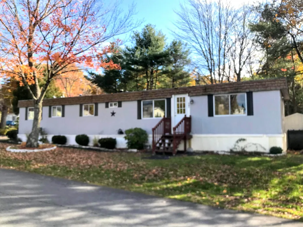 17 Old Ashby Road Greenville NH 03048