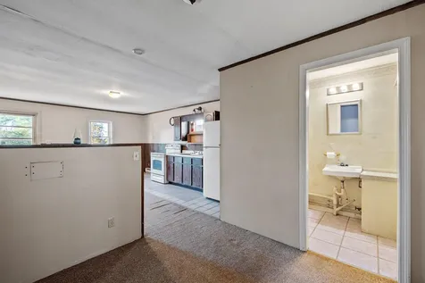 1 Mcneil Drive Rochester NH 03867