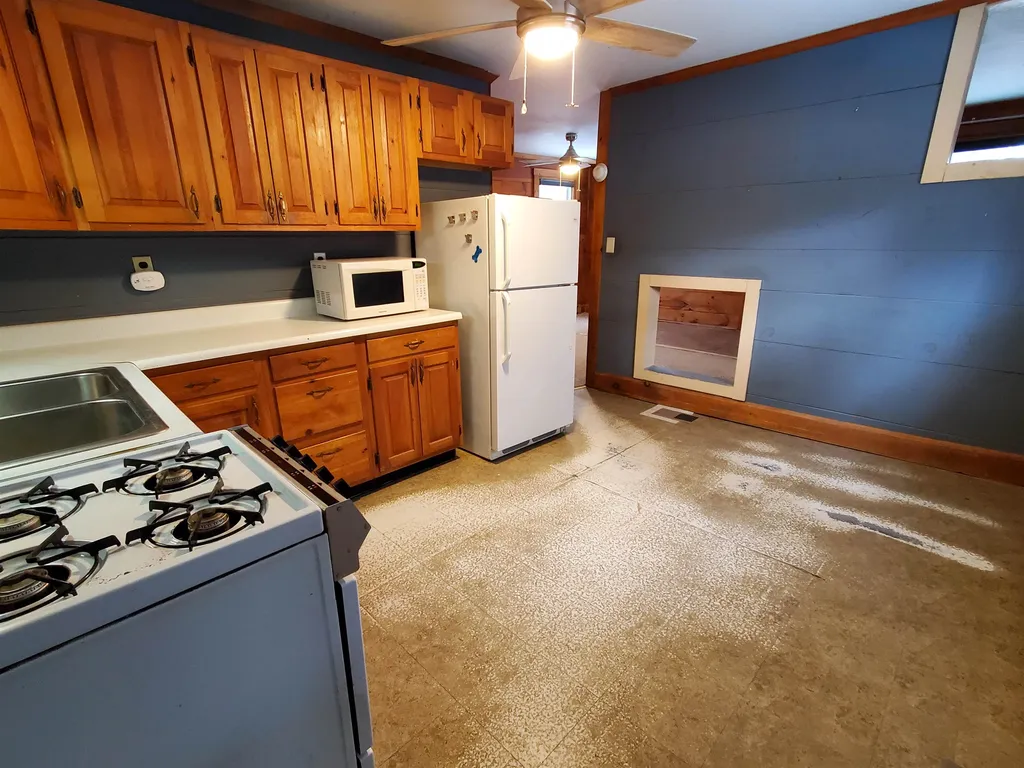 30 Fox Hill Road Canaan NH 03741