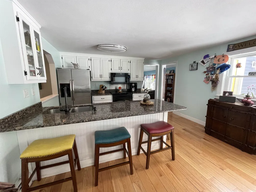 18 Earle Drive Lee NH 03861