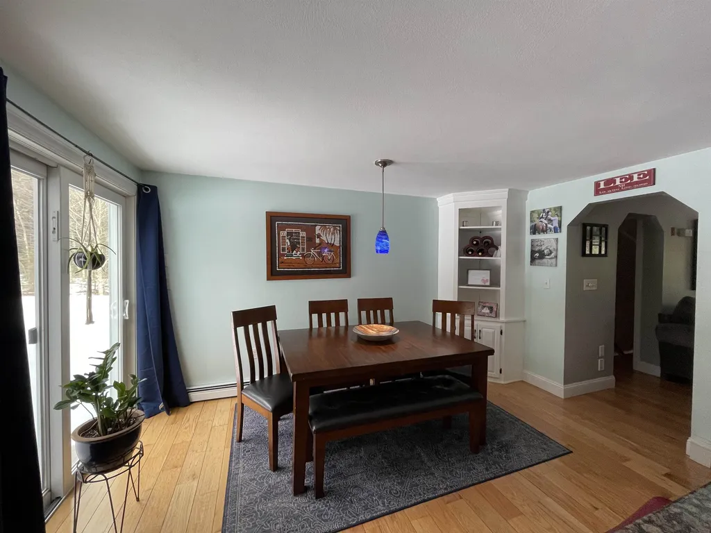 18 Earle Drive Lee NH 03861