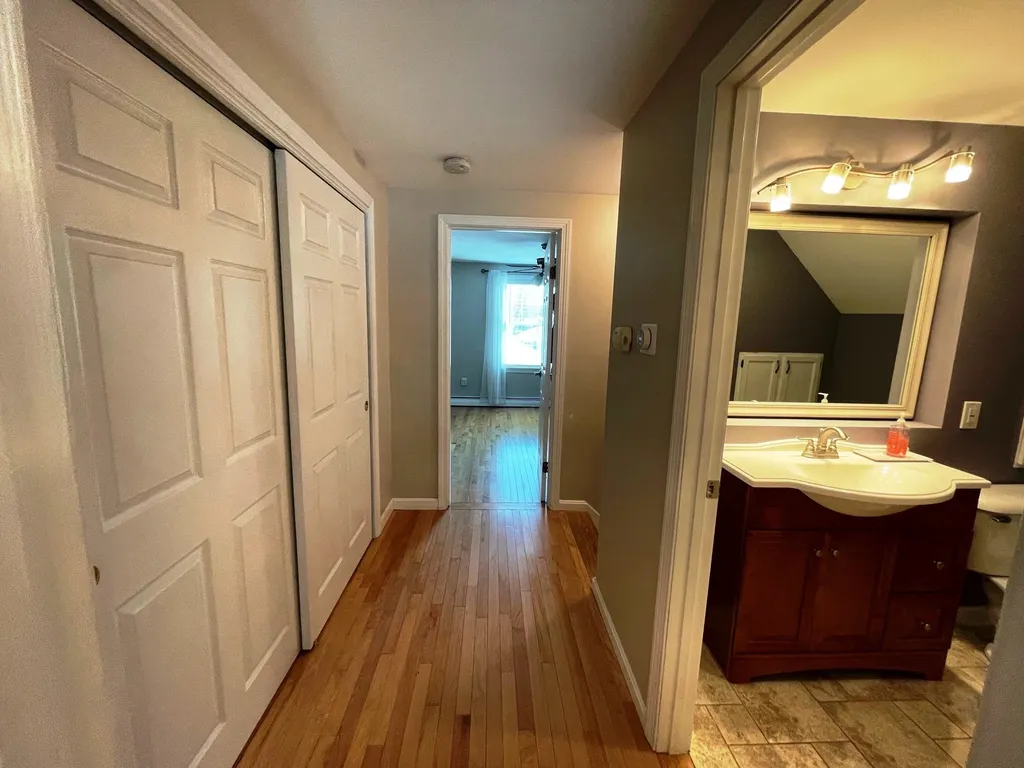 76 Acorn Street Hartford VT 05001