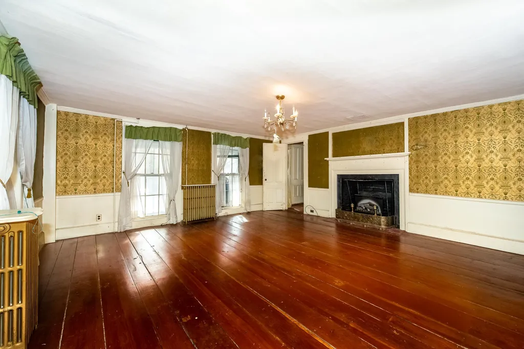 265 Rollins Road Rollinsford NH 03869
