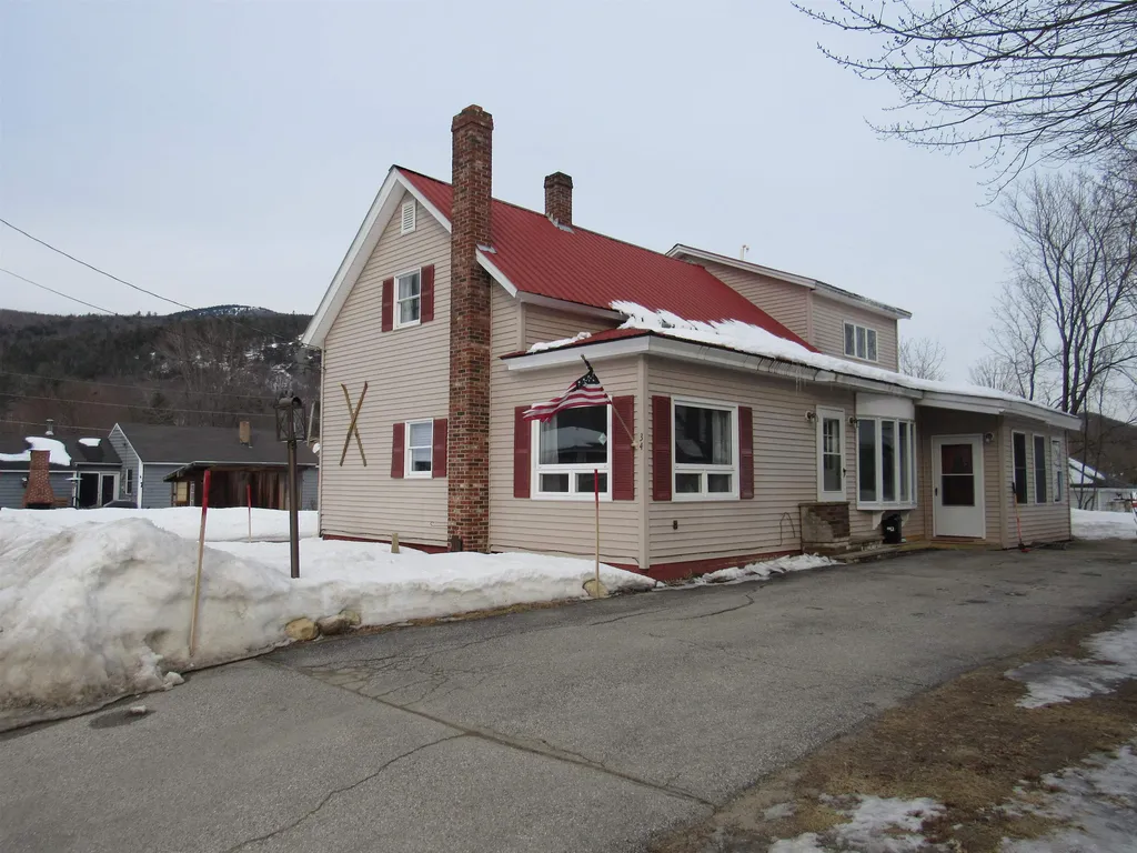 34 Androscoggin Street Gorham NH 03581