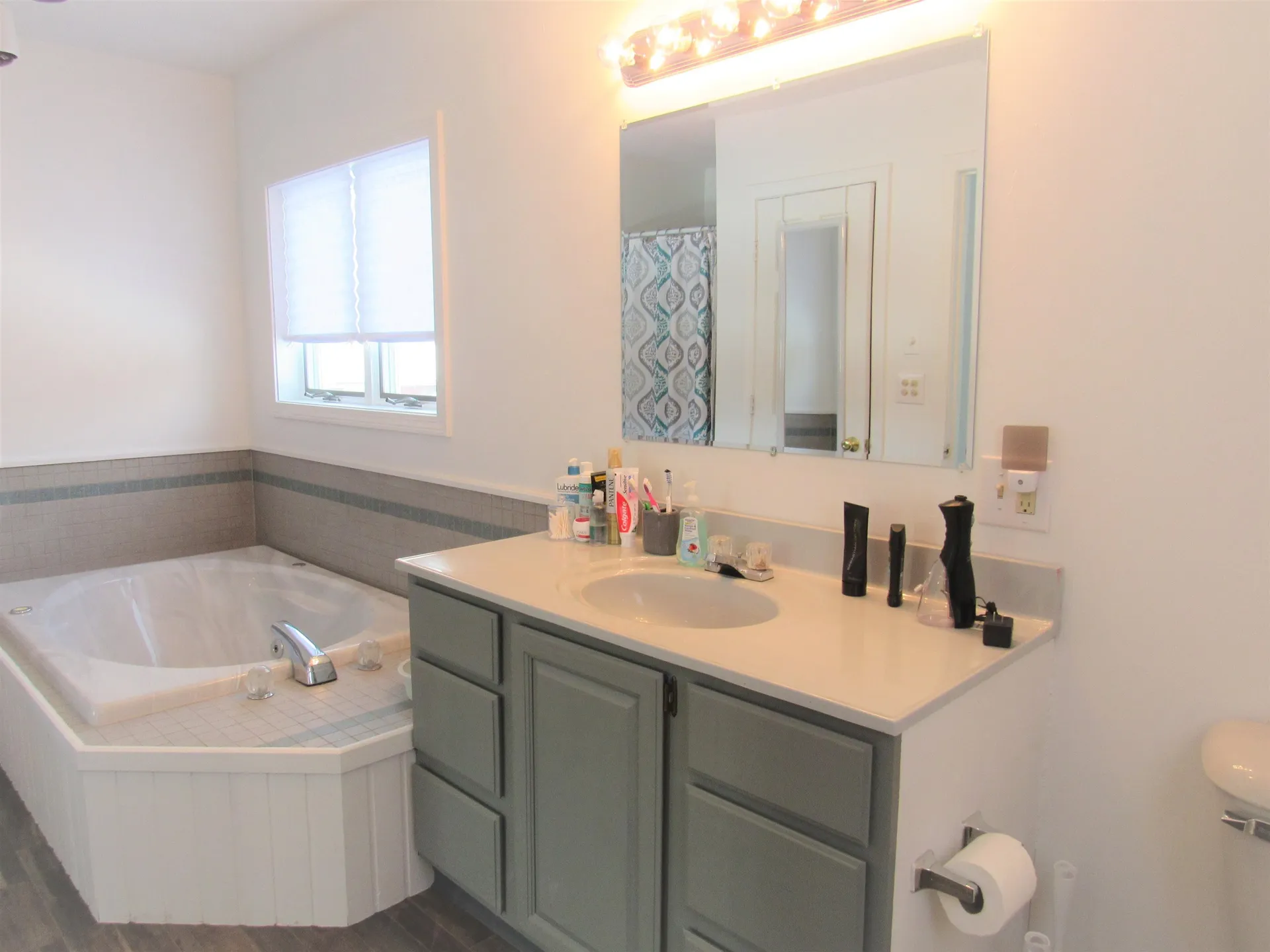 34 Androscoggin Street Gorham NH 03581