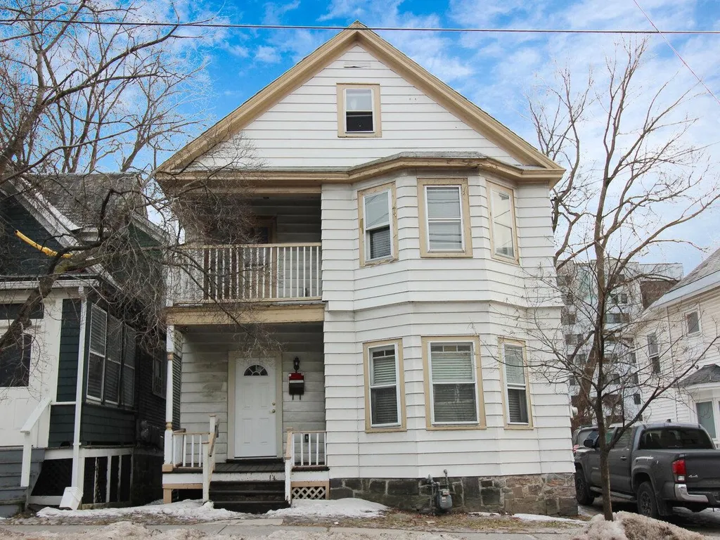 163 Maple Street Burlington VT 05401