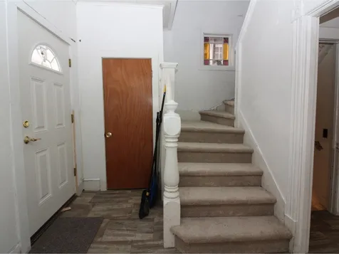 163 Maple Street Burlington VT 05401