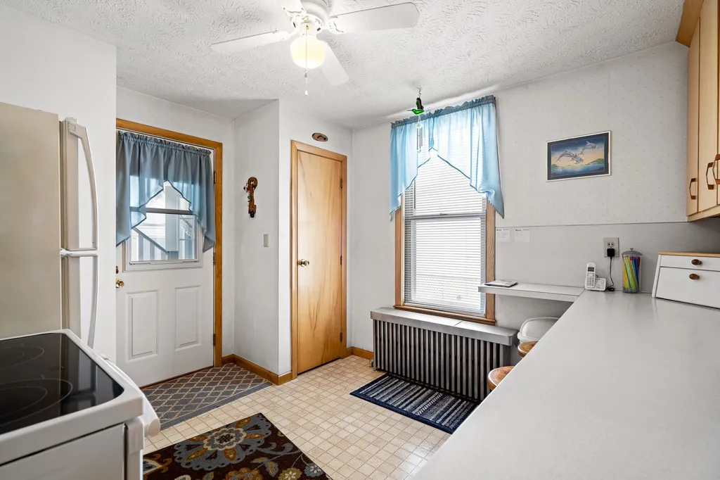 385 Hevey Street Manchester NH 03102