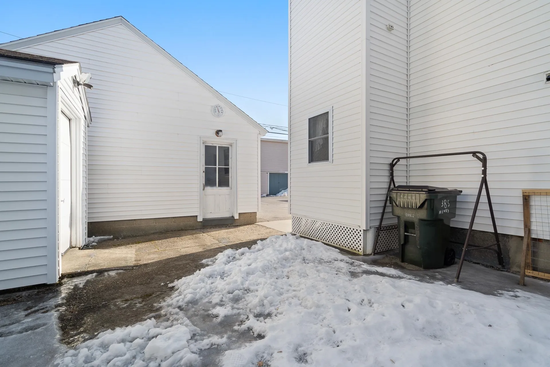 385 Hevey Street Manchester NH 03102