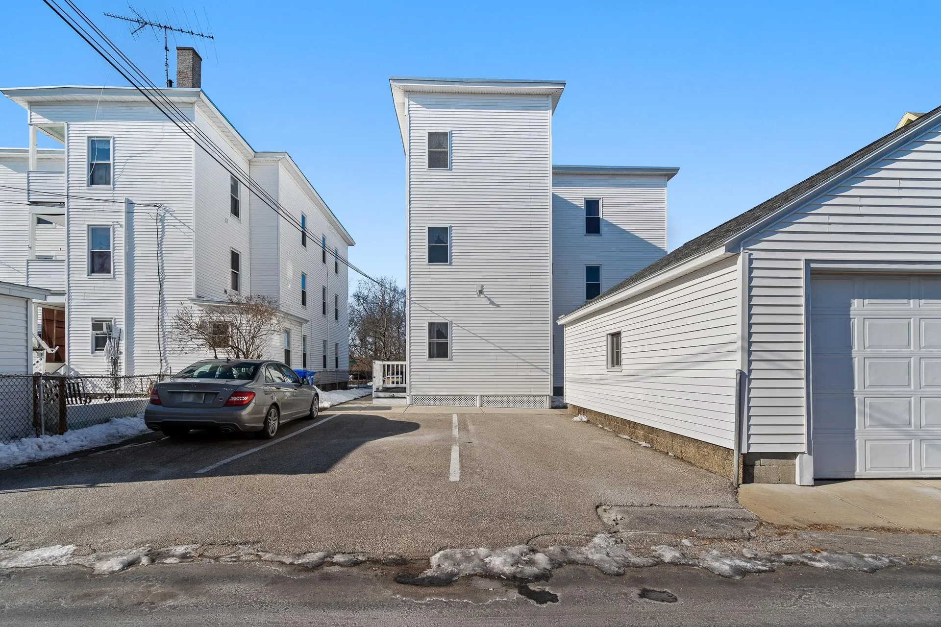 385 Hevey Street Manchester NH 03102