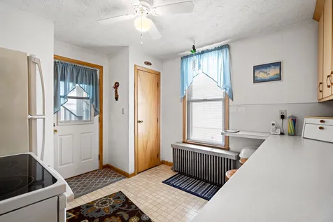 385 Hevey Street Manchester NH 03102