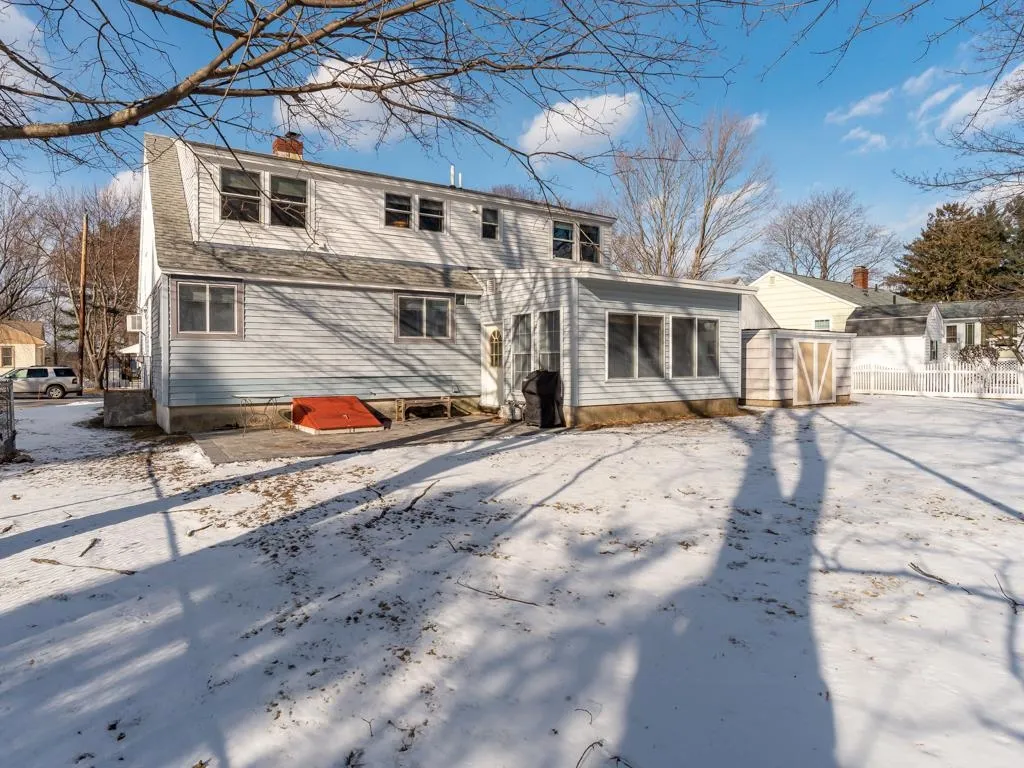 74 Sunset Road Portsmouth NH 03801