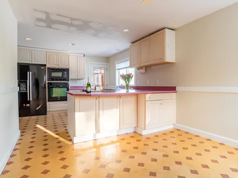 74 Sunset Road Portsmouth NH 03801