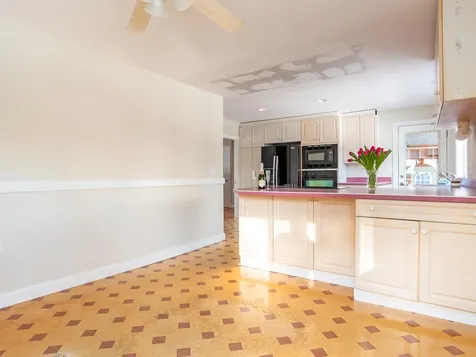 74 Sunset Road Portsmouth NH 03801