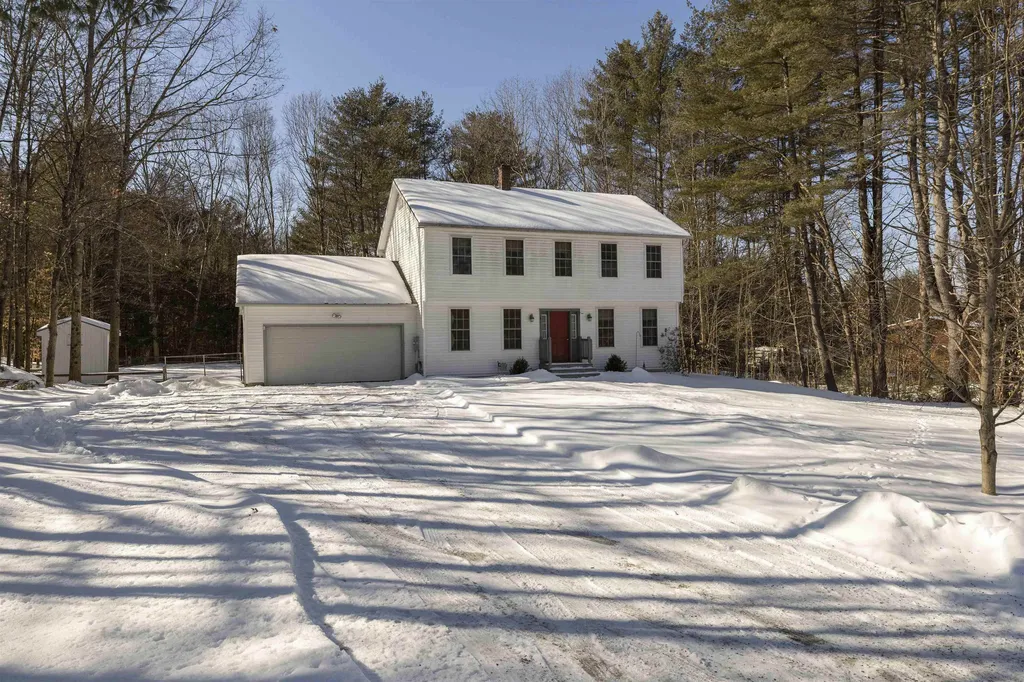 4 Liberty Place Claremont NH 03743