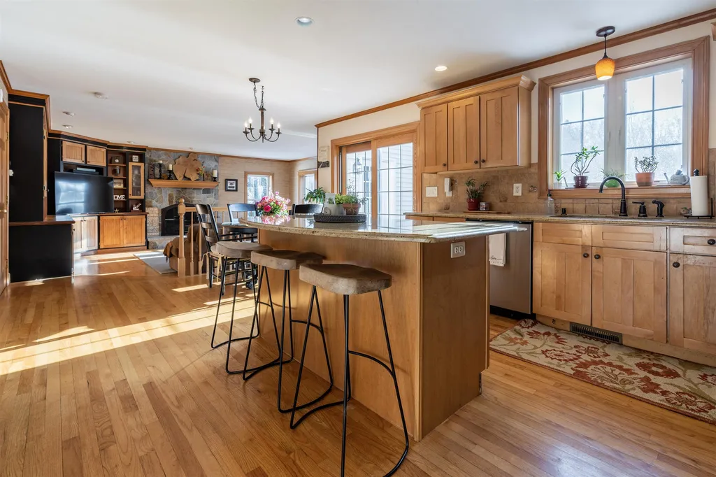 17 Janet Lane Hampton NH 03842